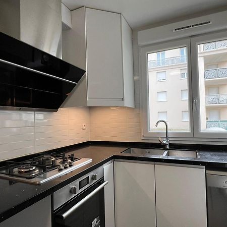 Location 3 Chambres Spacieuses Dans Appartment 2 Mn Rer Bussy Saint Georges Exterior foto