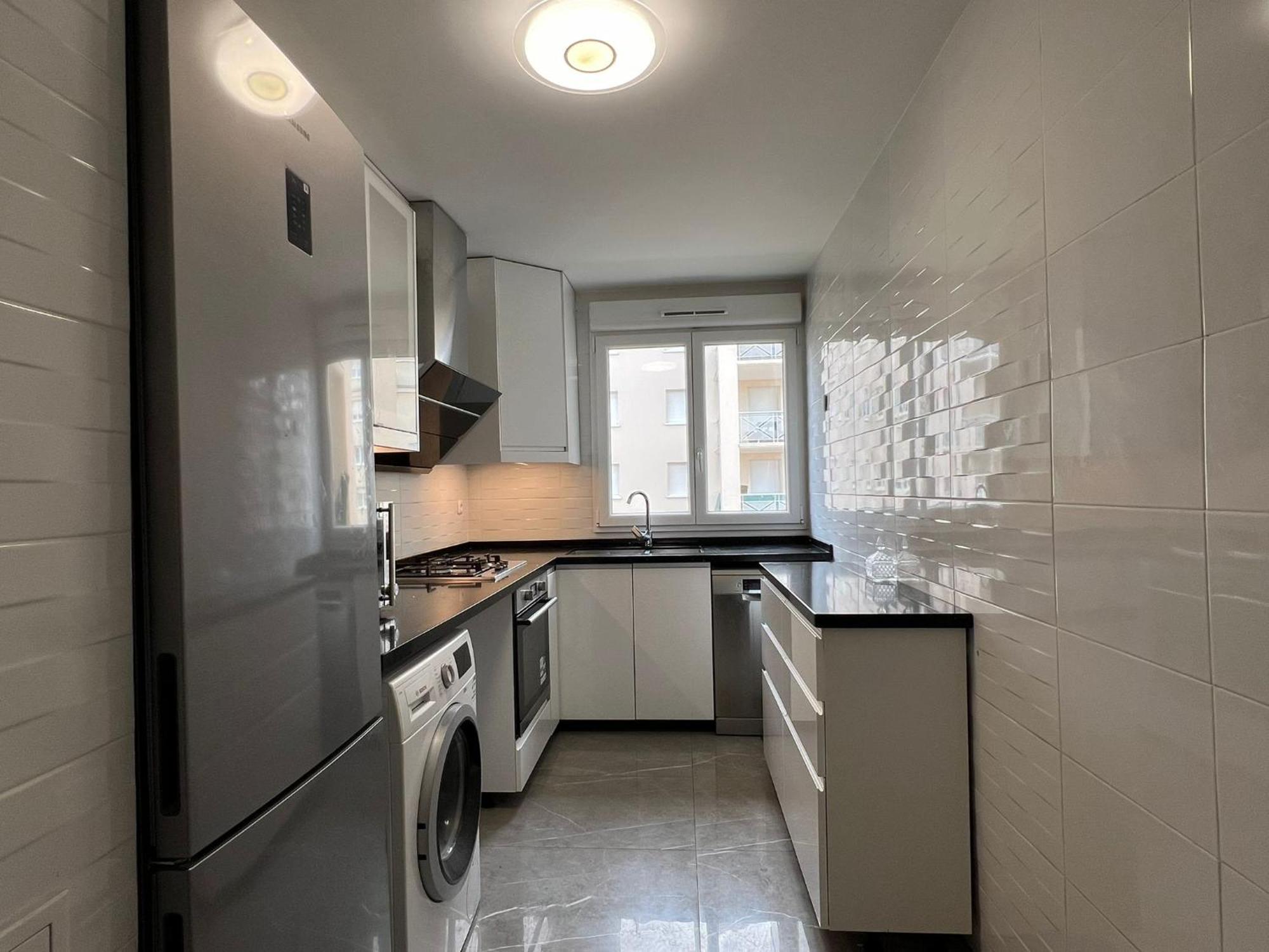 Location 3 Chambres Spacieuses Dans Appartment 2 Mn Rer Bussy Saint Georges Exterior foto