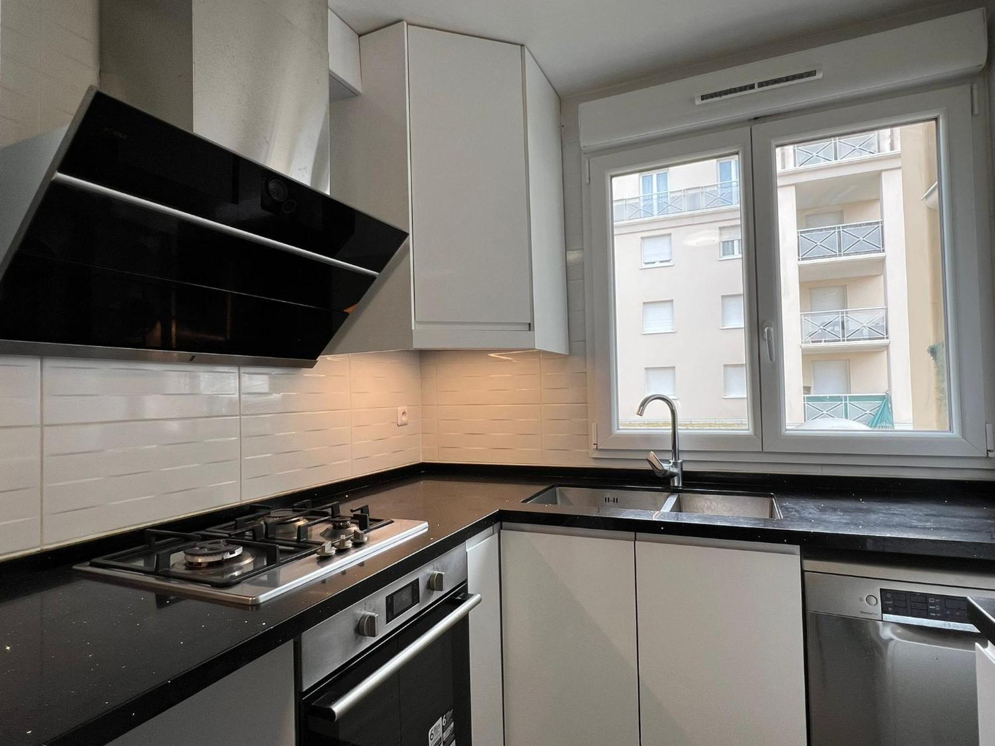 Location 3 Chambres Spacieuses Dans Appartment 2 Mn Rer Bussy Saint Georges Exterior foto